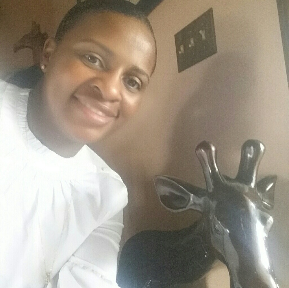 Meet your Posher, Larysa